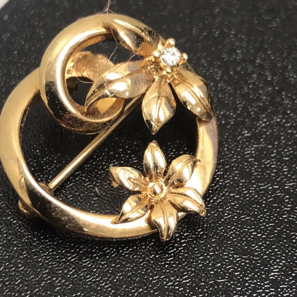 Vintage gold tone Floral brooches lot (6) - Picture 4 of 9